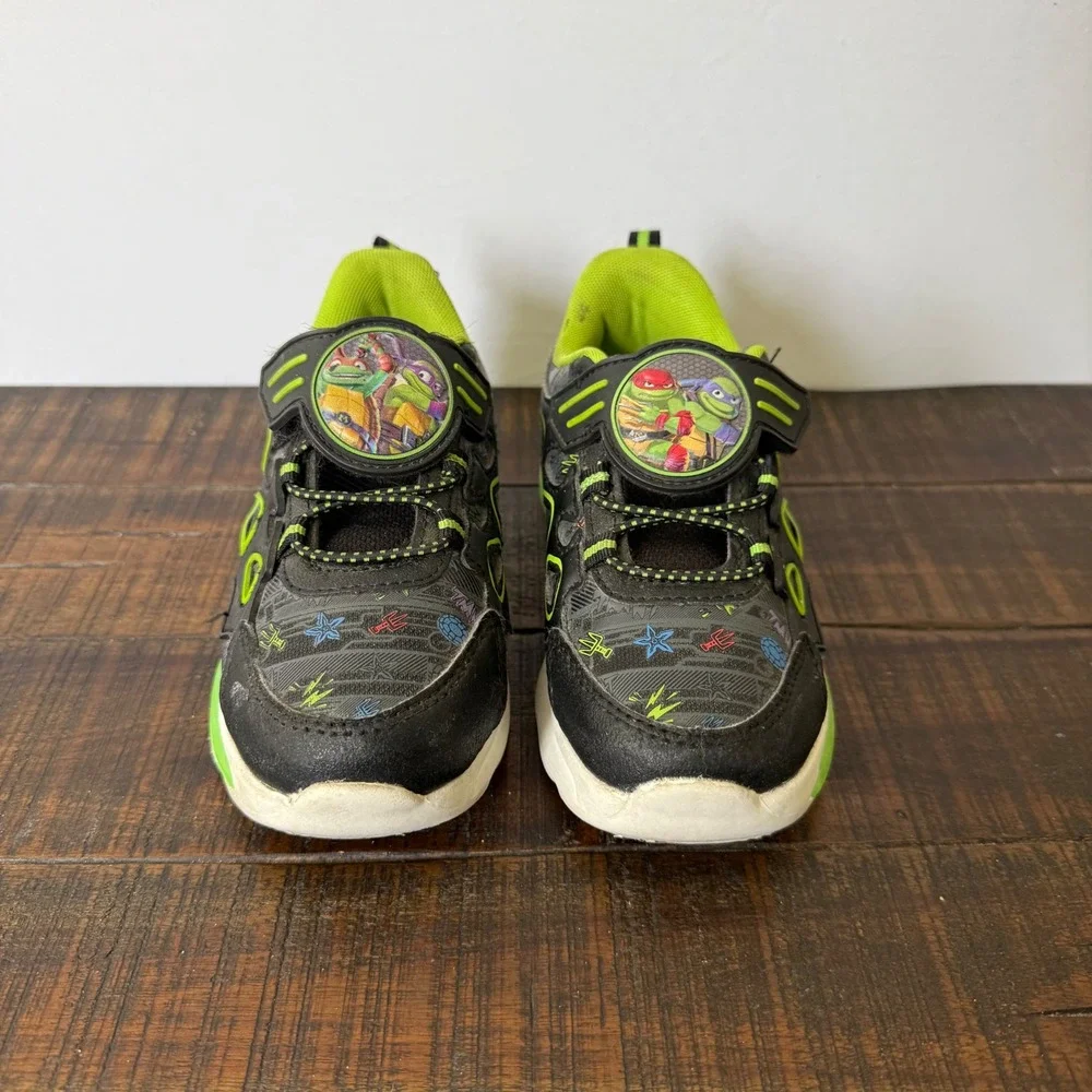 Teenage Mutant Ninja Turtles Light-Up Sneakers Graphic Black Green Size 11 Kids